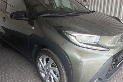 Toyota Aygo (X) 27.314 km 14.950 &euro; Berlin 12277