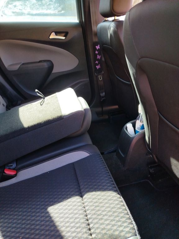 Opel Crossland (X) 44.000 km 13.000 € Berlin 12105