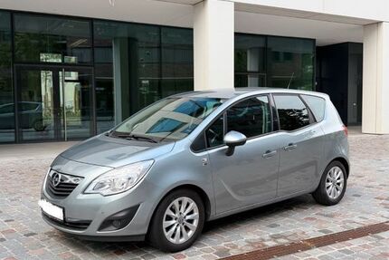 Opel Meriva 174.000 km 4.950 &euro; Berlin 13089