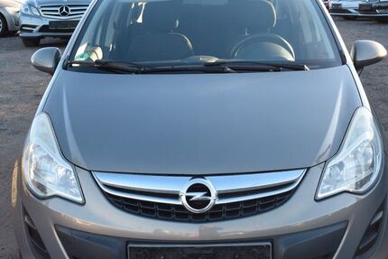 Opel Corsa 208.000 km 3.999 &euro; Berlin 13597