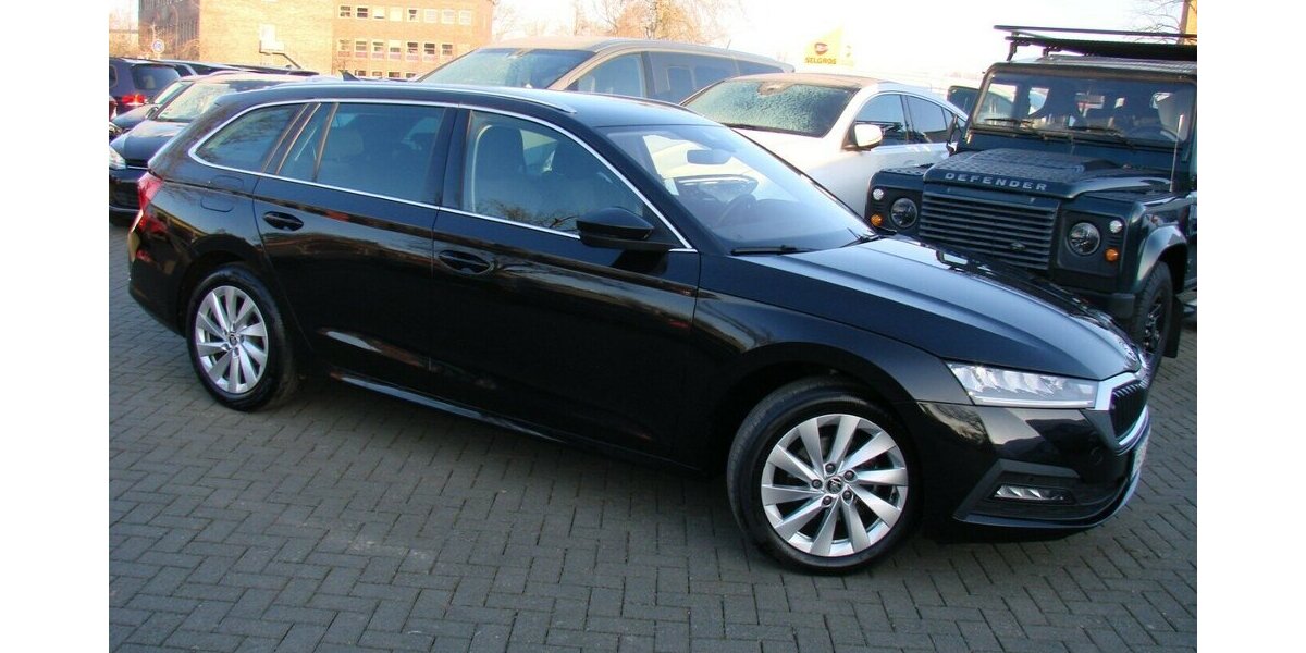 Skoda Octavia 2.0TDI Selection LED Tempomat Spurhalteass 56.838 km 26.980 &euro; Falkensee 14612