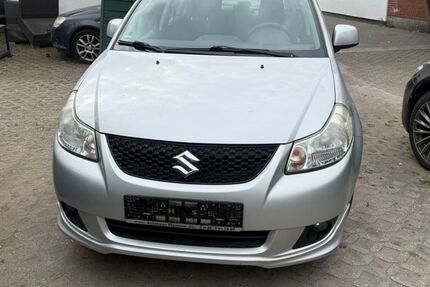 Suzuki SX4 164.000 km 3.750 &euro; Berlin 13403