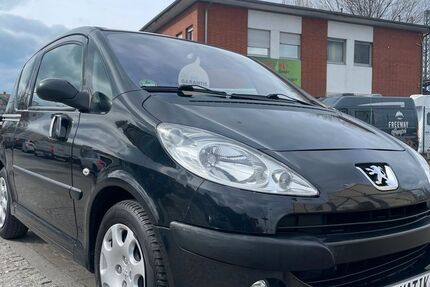 Peugeot 1007 106.000 km 3.990 € Berlin 10551