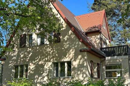 Haus zum Kaufen in Potsdam 1.395.000 € 214 m² 9 zimmer