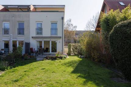 Haus Berlin Spandau - 4 Zimmer, 122 m&sup2;, 498.000&euro; | Angebot:26393092