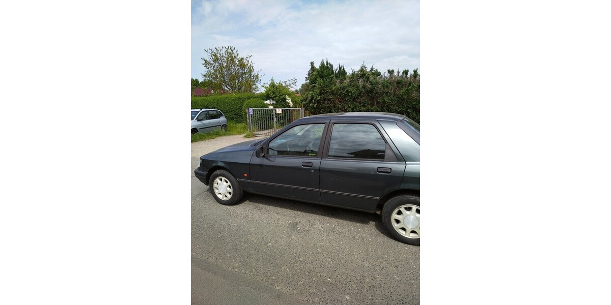 Ford Siera 96.000 km 2.000 &euro; Berlin 10178