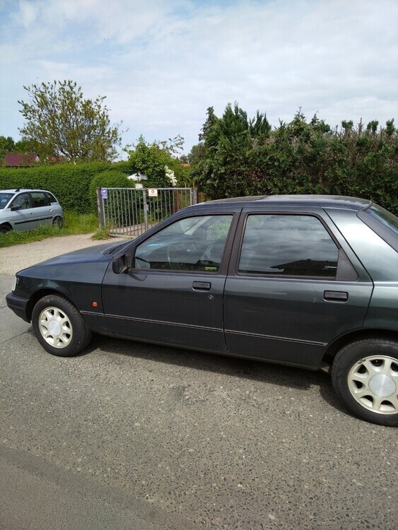 Ford Siera 96.000 km 2.000 € Berlin 10178