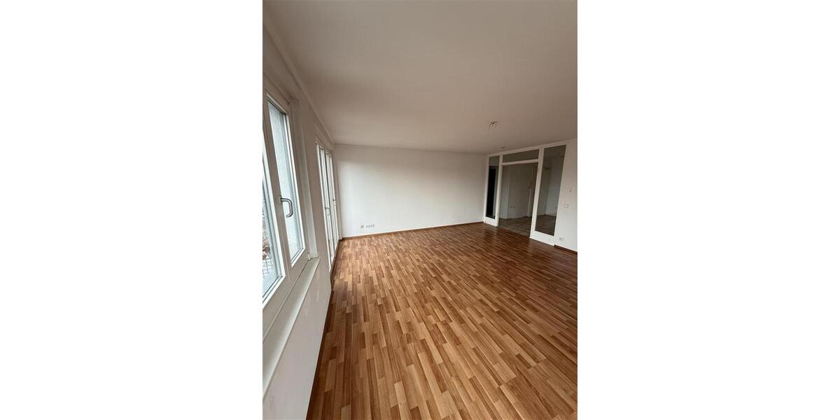 Etagenwohnung Falkensee - 3 Zimmer, 89 m&sup2;, 1.044&euro; | Angebot:25236228