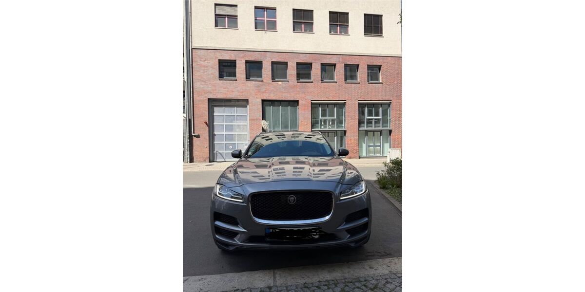 Jaguar F-Pace 91.000 km 22.900 &euro; Berlin 10783