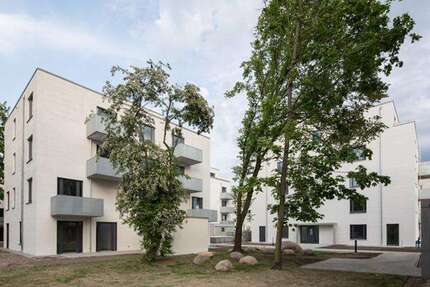 Wohnung Berlin Niederschönhausen - 2.5 Zimmer, 67 m&sup2;, 1.307&euro; | Angebot:27733115