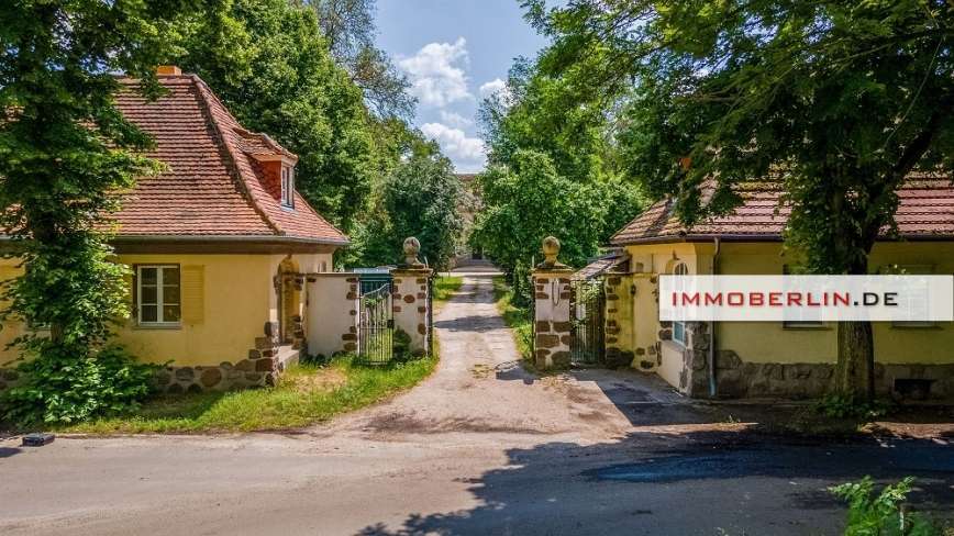 Haus zum Kaufen in Potsdam 484.000 € 145 m²