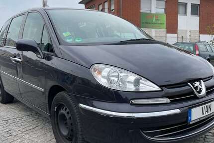 Peugeot 807 178.000 km 1.490 &euro; Berlin 10551