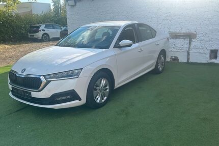 Skoda Octavia 102.000 km 10.900 &euro; Blankenfelde-Mahlow 15831