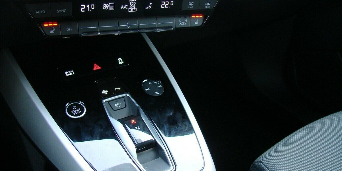 Audi Q4 e-tron Advanced Sportback LED ACC Spurhalteassi 30.452 km 29.980 &euro; Falkensee 14612