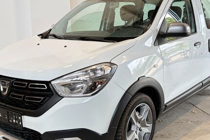 Dacia Dokker 96.613 km 12.999 &euro; Potsdam-Drewitz b.Berlin 14478