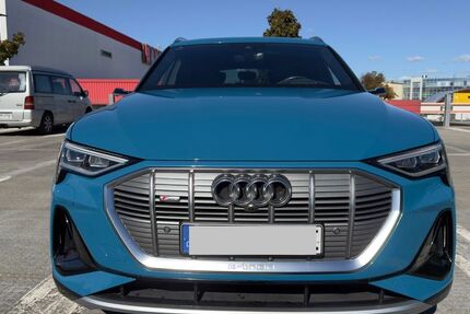 Audi e-tron 40.768 km 39.800 &euro; Berlin 13158