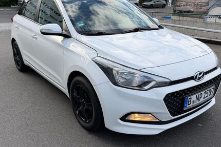 Hyundai i20 88.041 km 7.500 &euro; Berlin 13597