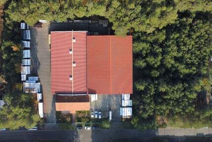 Gewerbeobjekt mit Büro-, Wohn- und Hallenflächen Verkehrsgünstig gelegen zimmer