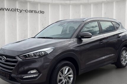 Hyundai TUCSON 61.700 km 16.990 € Brandenburg 14772