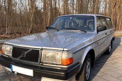Volvo 240 250.000 km 18.900 &euro; Berlin 10999