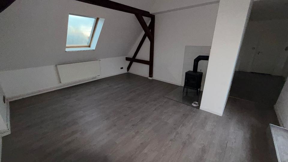 Dachgeschoßwohnung Falkensee - 2 Zimmer, 90 m&sup2;, 1.150&euro; | Angebot:26346965