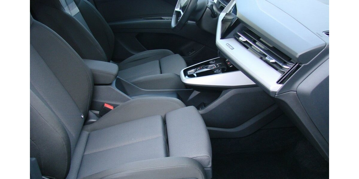 Audi Q4 e-tron Advanced Sportback LED ACC Spurhalteassi 30.452 km 29.980 &euro; Falkensee 14612