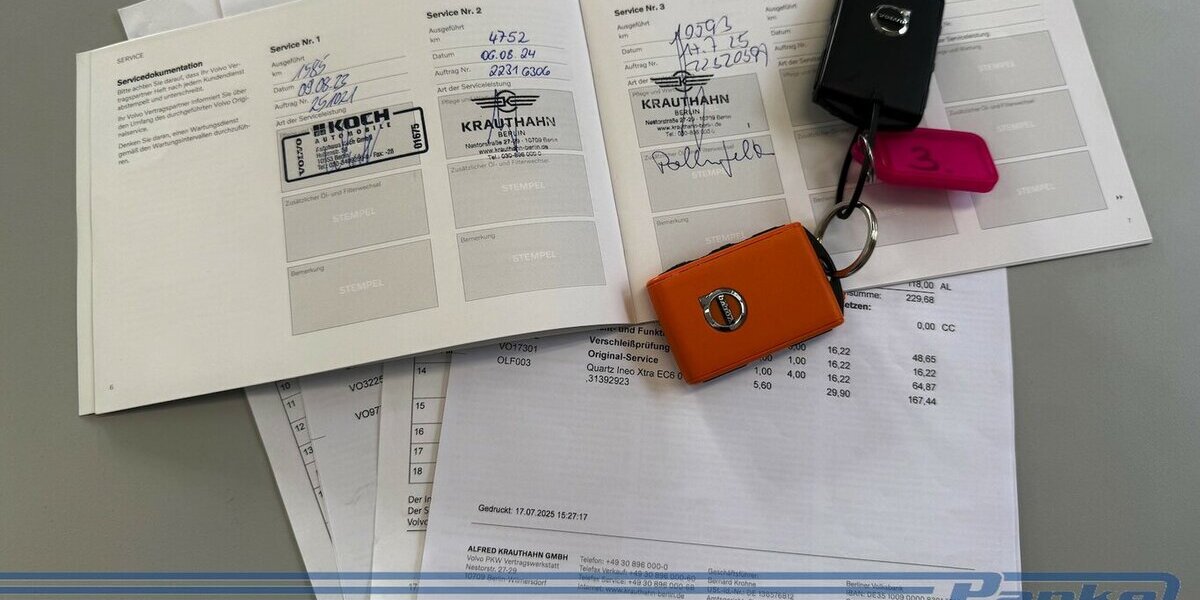 Volvo XC40 Essential 2WD 8G*LED*Virtuall*PDC*BT*Tempo* 15.156 km 26.990 &euro; Berlin 13187