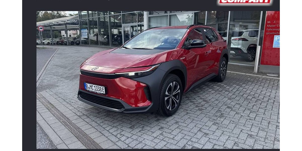 Toyota bZ4X 1.500 km 33.900 &euro; Berlin 13403