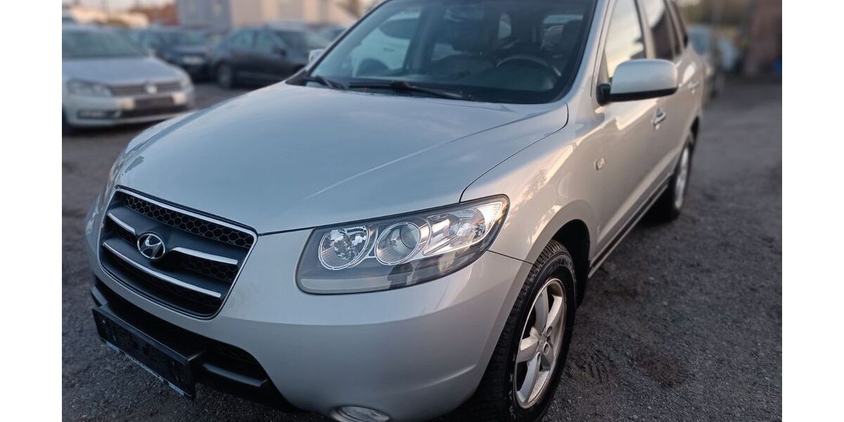 Hyundai SANTA FE 197.000 km 4.900 € Berlin 13597