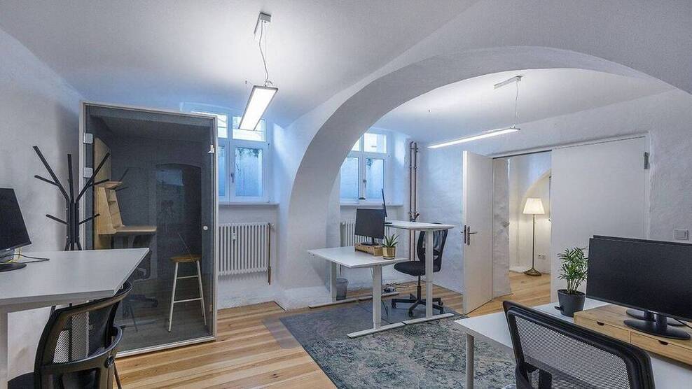 Office Space in Semi-Basement - Central Berlin! - All-in-Miete