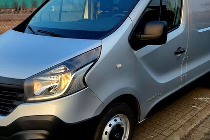 Renault Trafic 225.100 km 7.150 &euro; Hennigsdorf 16761