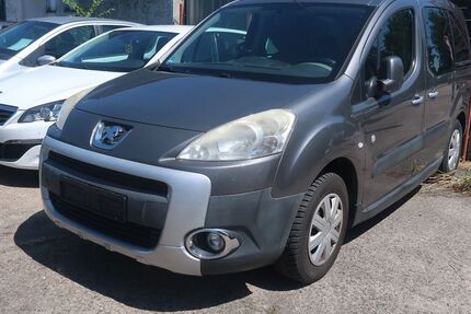 Peugeot Partner 272.000 km 2.999 &euro; Berlin 13127