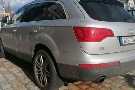 Audi Q7 245.000 km 6.800 € Berlin 13593