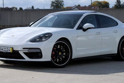 Porsche Panamera 181.499 km 48.999 € Berlin 14167