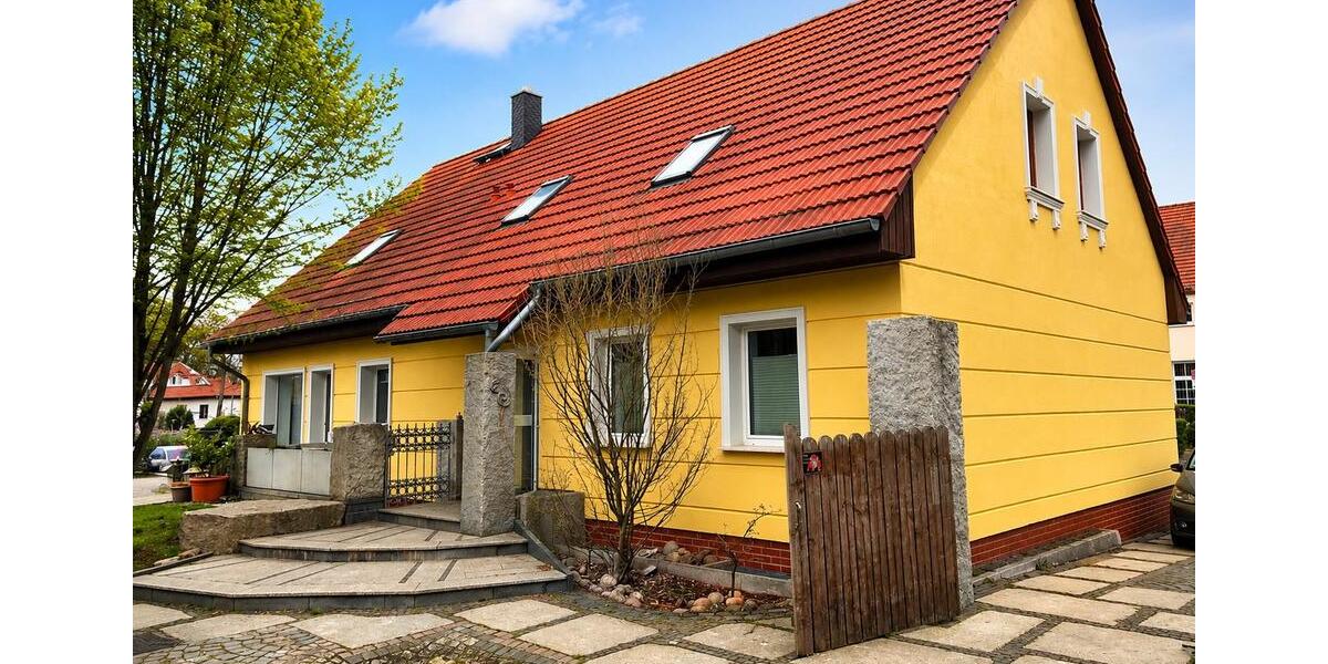 Dachgeschoßwohnung Großbeeren - 4 Zimmer, 118 m&sup2;, 1.370&euro; | Angebot:26702089