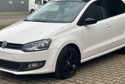 VW Polo 122.000 km 9.500 &euro; Berlin 12307