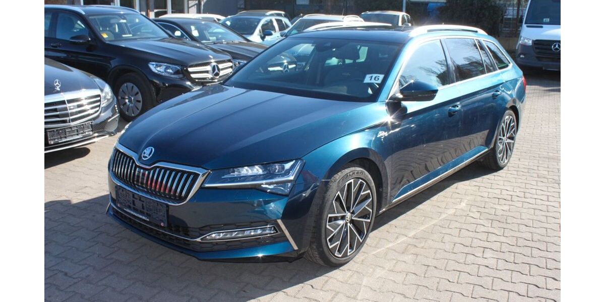 Skoda Superb 94.500 km 27.400 &euro; Berlin 12057