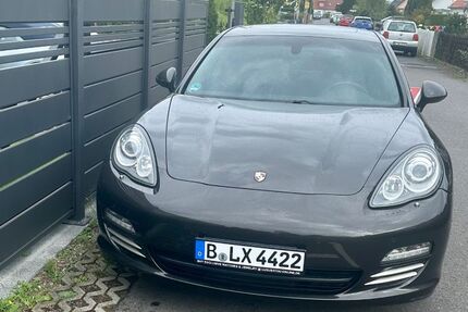 Porsche Panamera 93.200 km 31.500 &euro; Berlin 12277