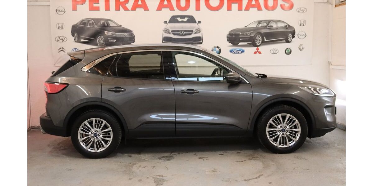 Ford Kuga 93.000 km 18.499 &euro; Berlin 12099