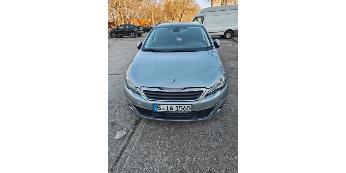 Peugeot 308 212.000 km 4.950 &euro; Berlin 12351