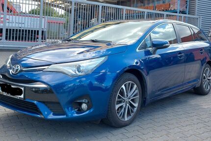 Toyota Avensis 221.000 km 7.790 &euro; Potsdam 14469