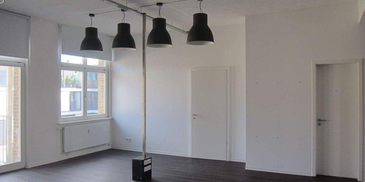 Gewerbeobjekt Berlin Alt-Treptow - 3 Zimmer, 180 m&sup2;, 2.680&euro; | Angebot:24826010