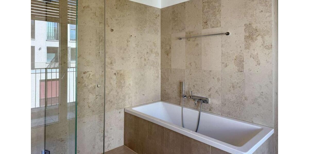 Maisonettenwohnung Berlin Mitte - 4 Zimmer, 177 m&sup2;, 4.885&euro; | Angebot:26421650