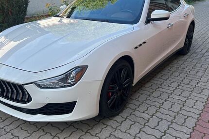 Maserati Ghibli 104.000 km 22.500 &euro; Berlin 12099