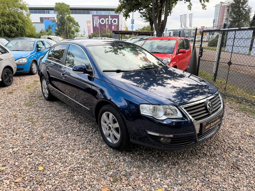 VW Passat 181.523 km 3.999 € Potsdam 14480