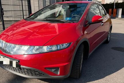 Honda Civic 140.000 km 3.900 &euro; Berlin 13057