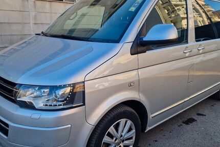 VW T5 Transporter 129.000 km 23.990 &euro; Berlin 13585