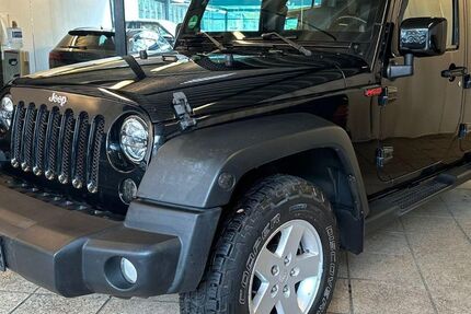 Jeep Wrangler 137.498 km 16.450 € Berlin 10829