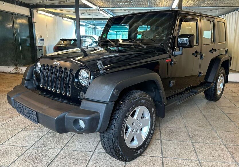 Jeep Wrangler 137.498 km 16.450 € Berlin 10829