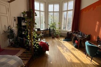 Room in sunny Albau Flat (shorttermlongterm) 6 zimmer